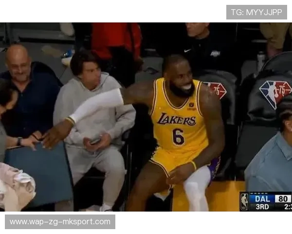 球员太累，赛后直接躺地不起